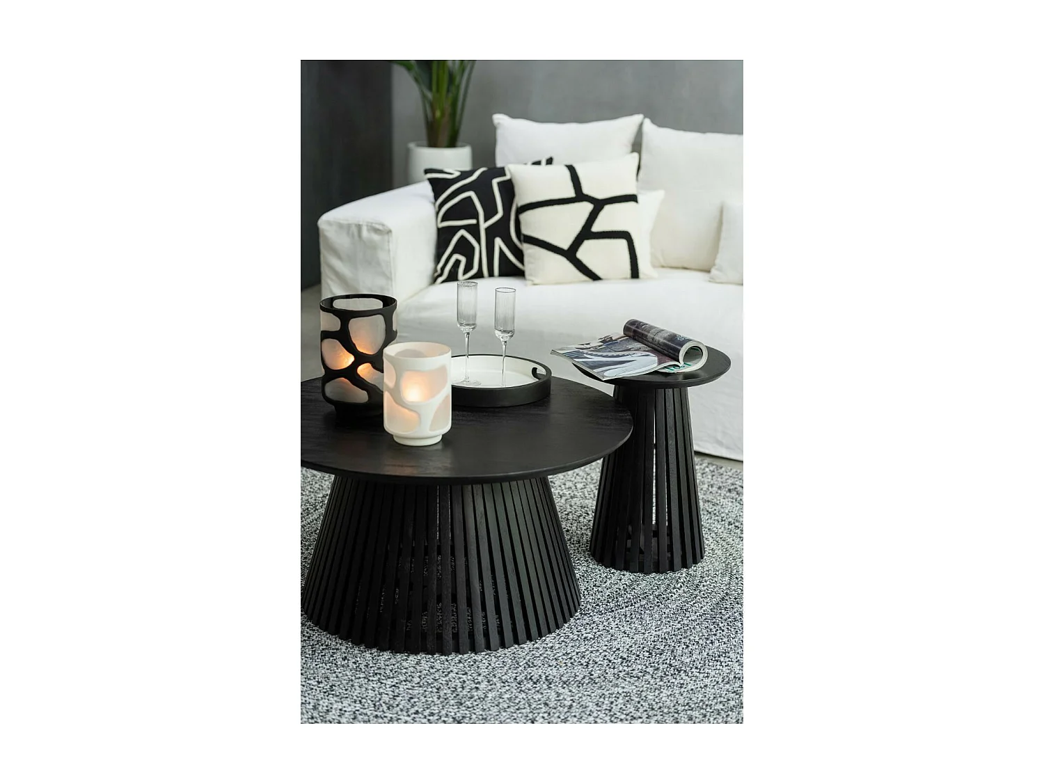 Table basse ronde en bois de manguier - VALERIE