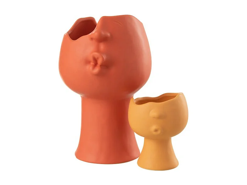 Macetero de porcelana ocre de 21x17x30 cm