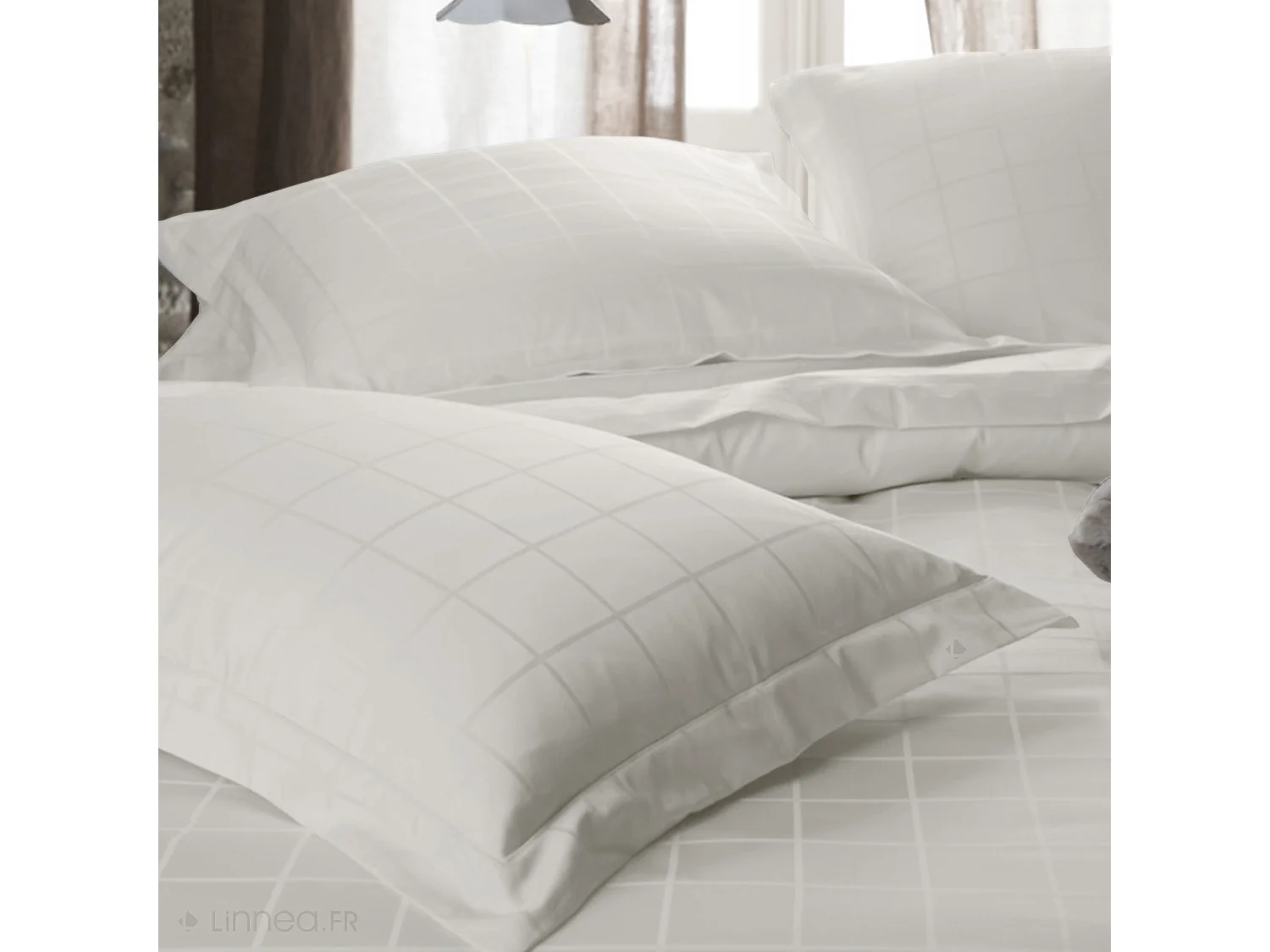 Taie d'oreiller 65x65 cm satin CONCERTO carreaux beige Craie