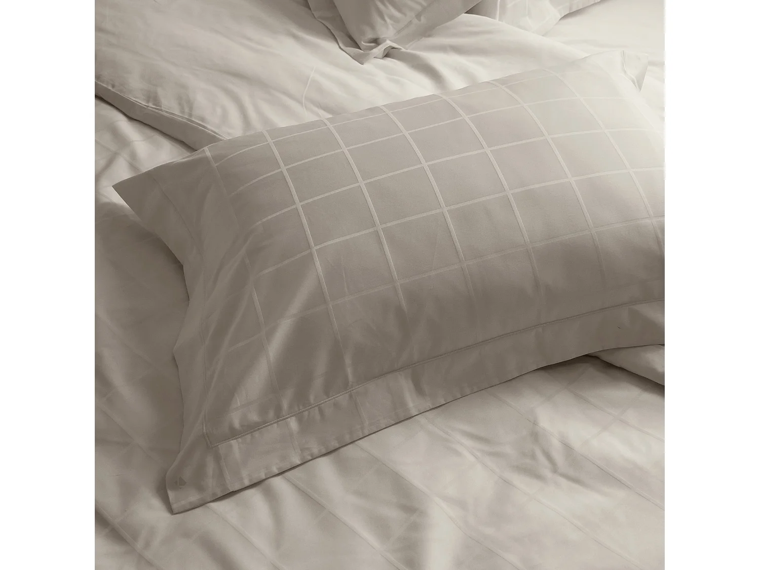 Taie d'oreiller 50x70 cm satin CONCERTO carreaux beige Lin