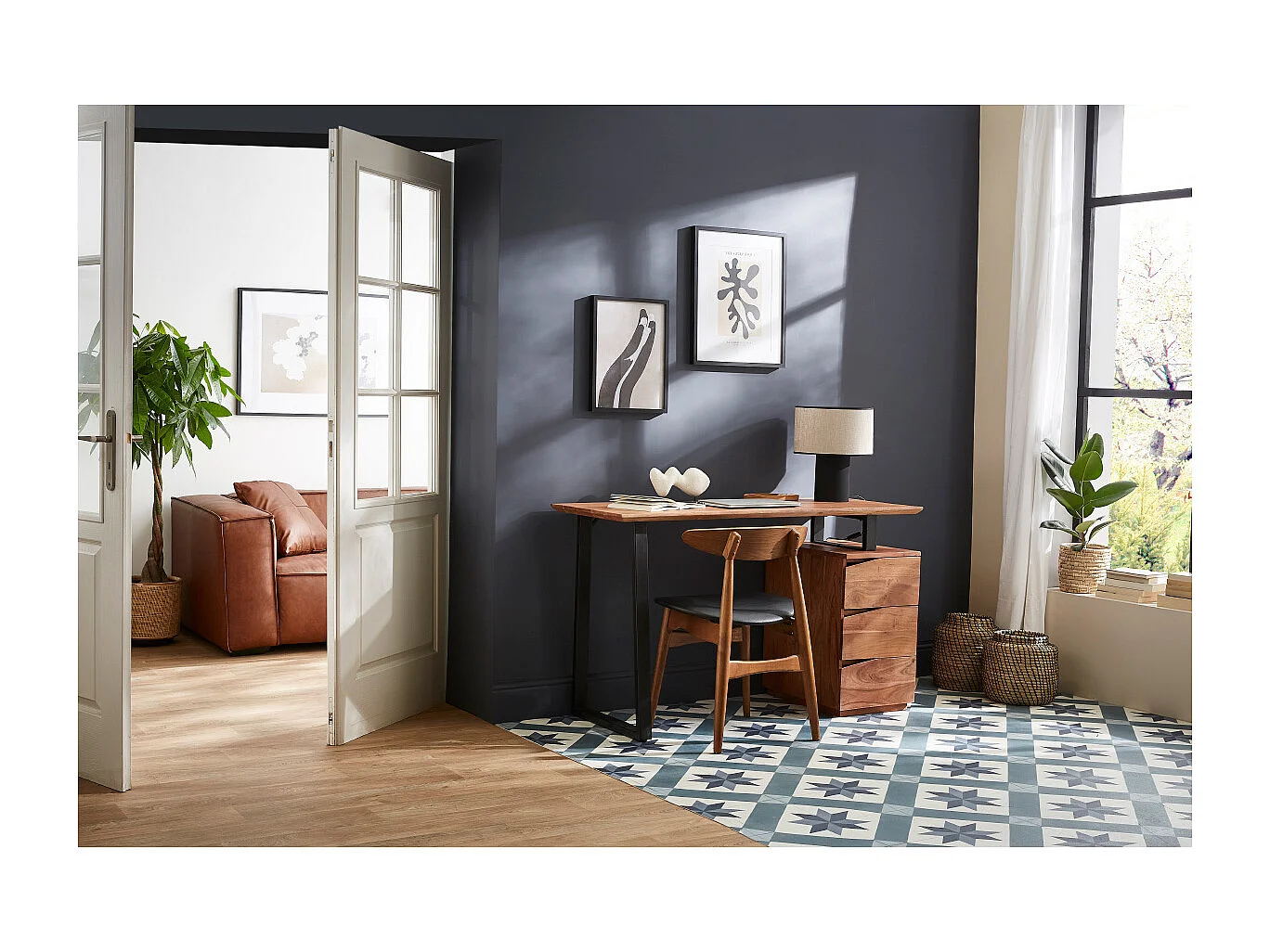 Escritorio de madera de acacia maciza y metal negro 3 cajones 130 cm HORACE