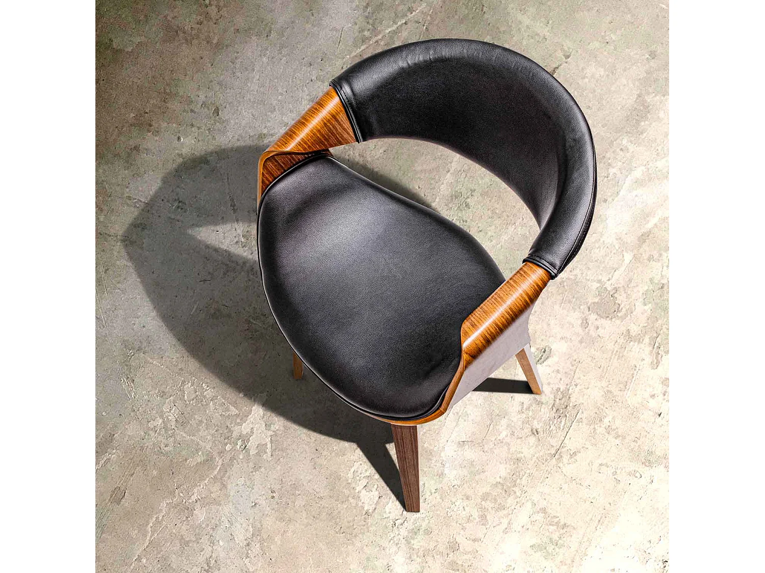 Yorkshire - Poltroncina in legno massello e letherette nera