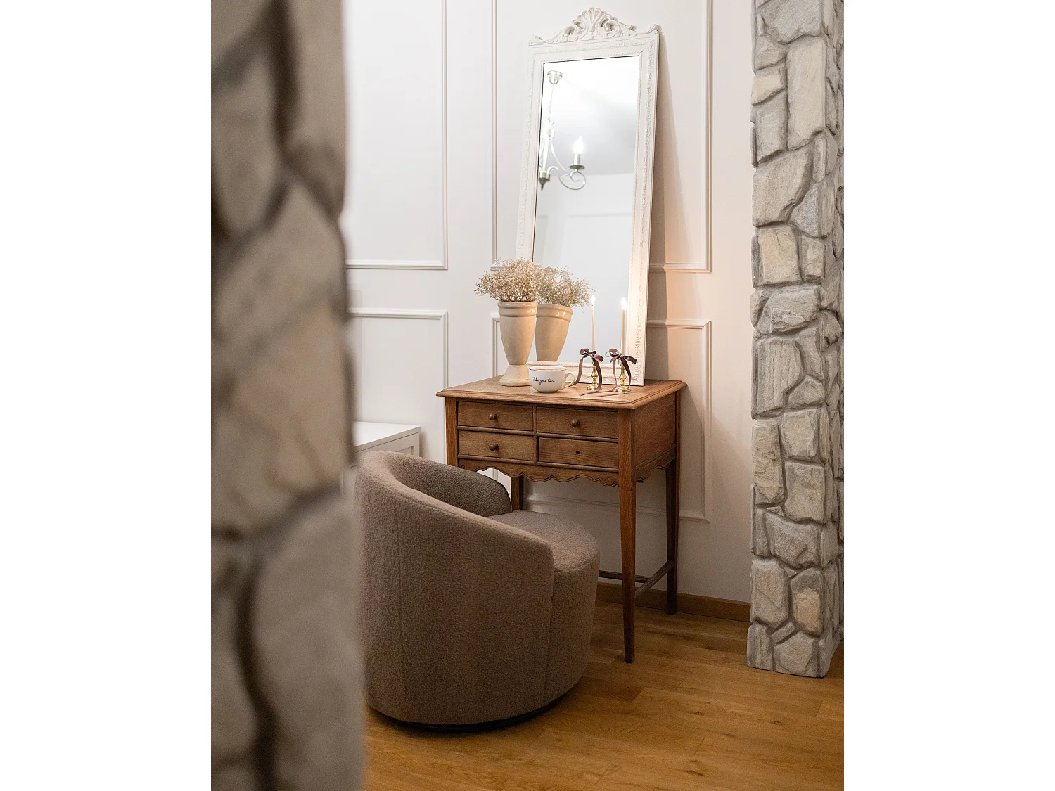 Fauteuil pivotant DAVIK Bouclé Taupe