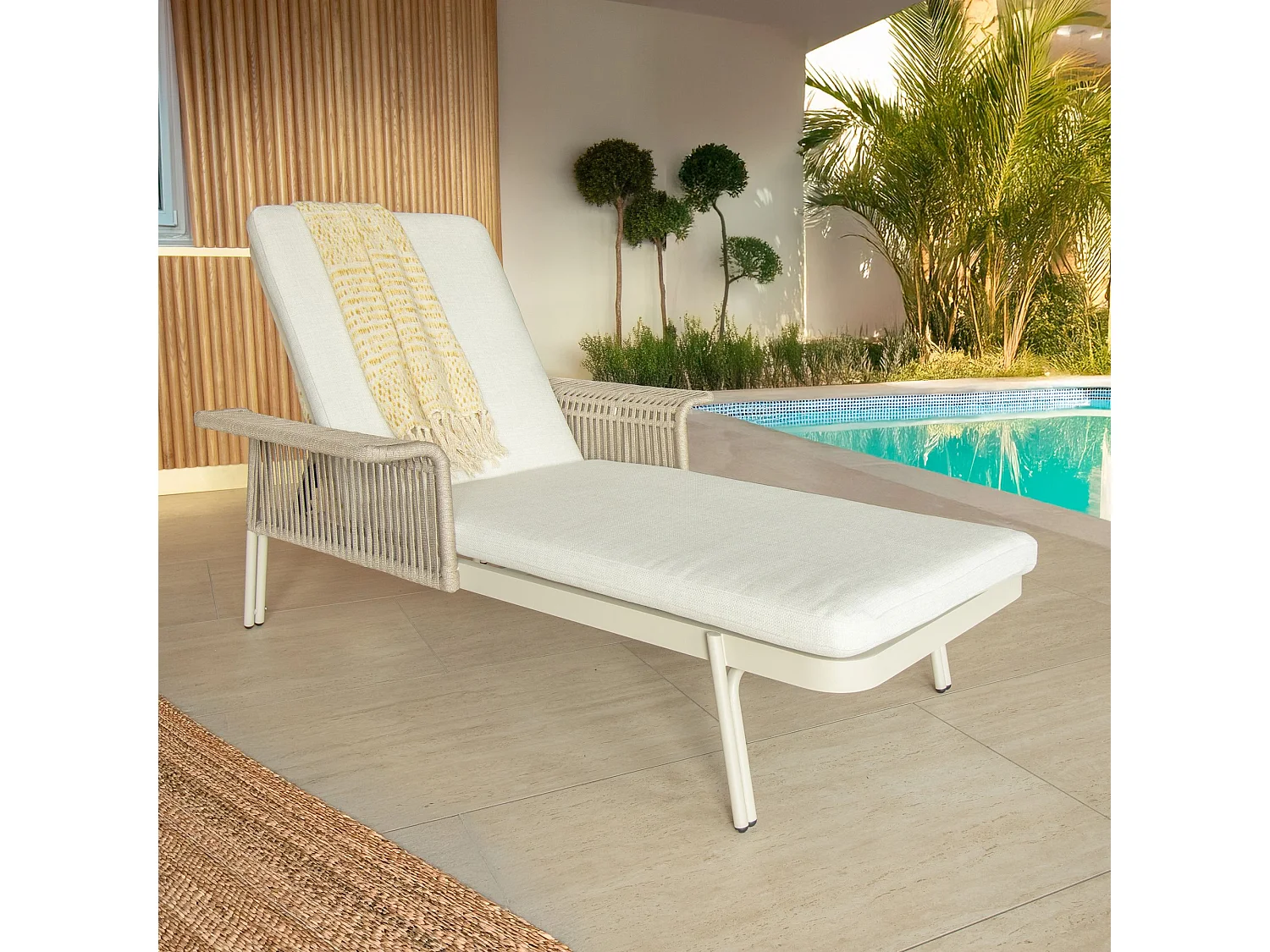 Now's Home - Lot 2 Chaises Longues Alu Sable Tissu Olefine 200x100x54.5cm Figari