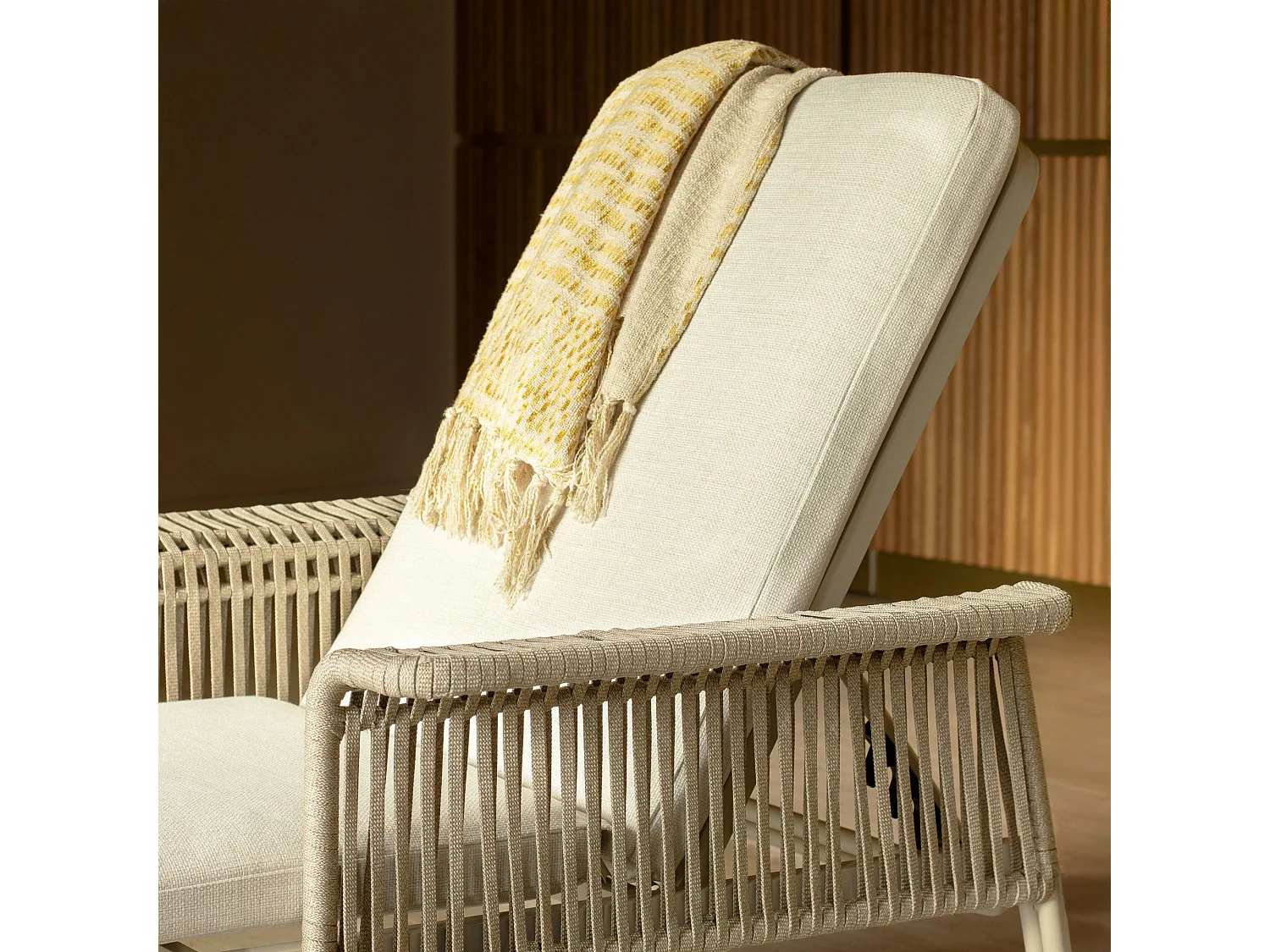Now's Home - Lot 2 Chaises Longues Alu Sable Tissu Oléfine 200x100x54.5cm Figari