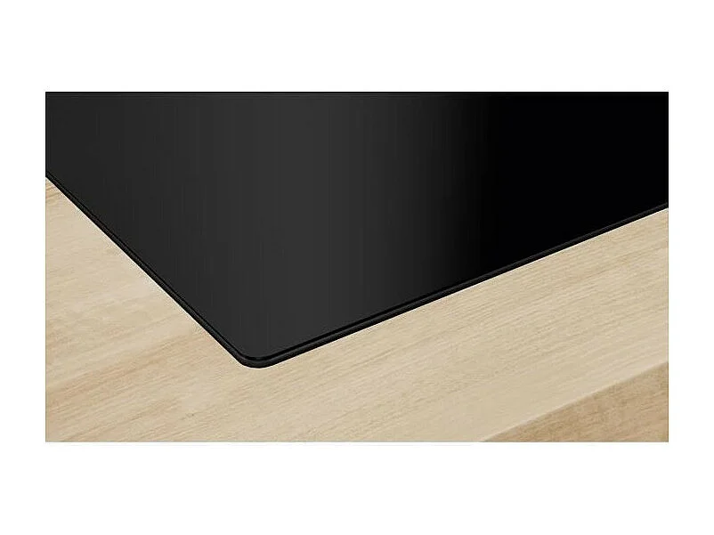 Bosch Table de cuisson à induction 59.2cm 4 feux noir - PUE611BB5H