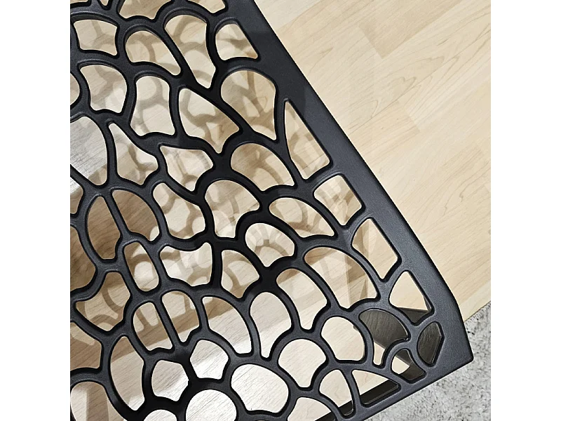 Lot de 2 chaises de repas noires ajourées et empilables - GRUYER 2