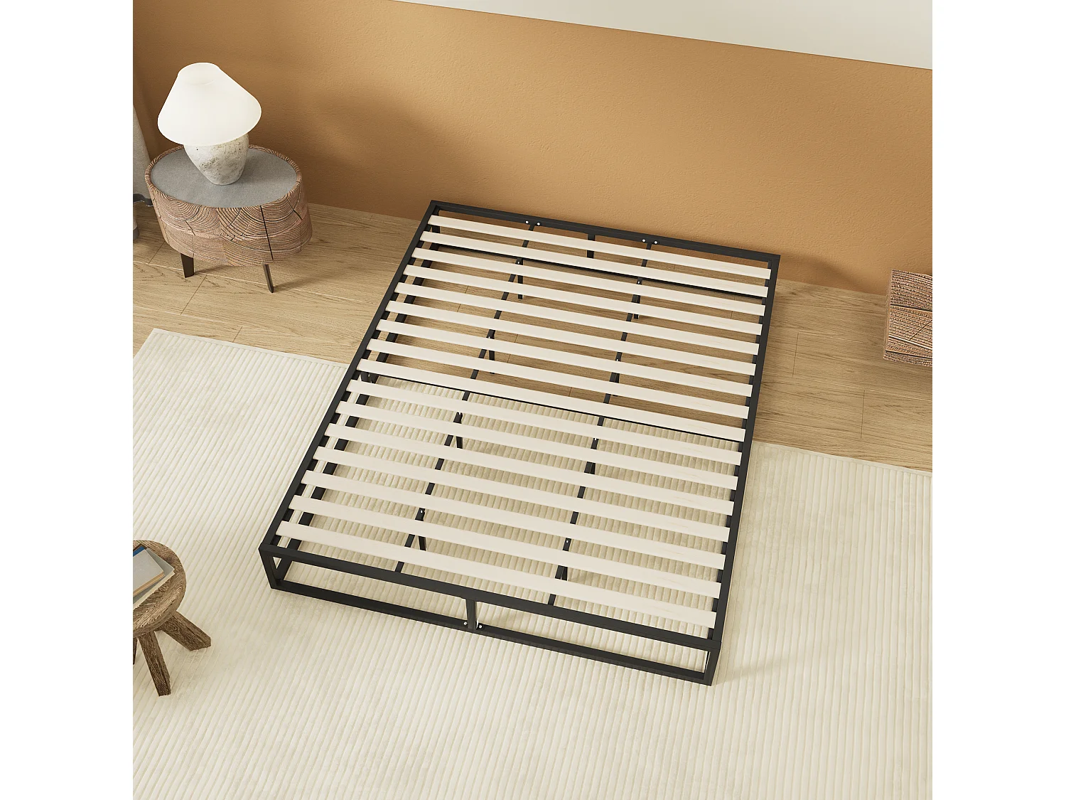 Lit 140x190 cm, cadre en acier, lattes en bois