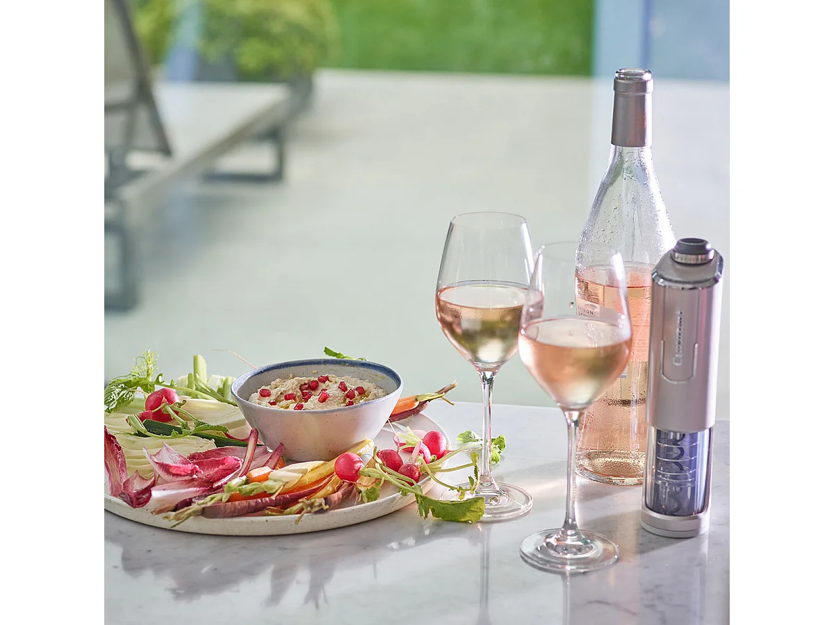 Cuisinart Tire-bouchon sans fil avec pompe à vide et verseur - rwo100e