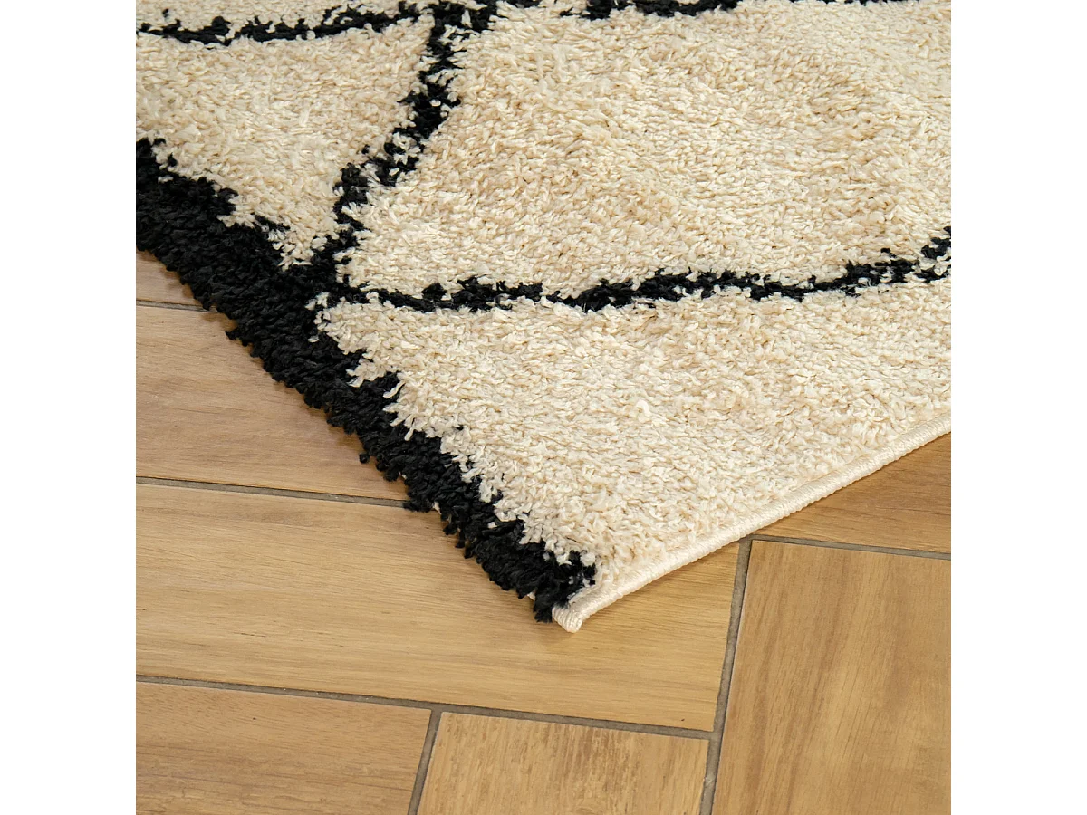 Tapis déco type berbère à poils longs 133x190cm