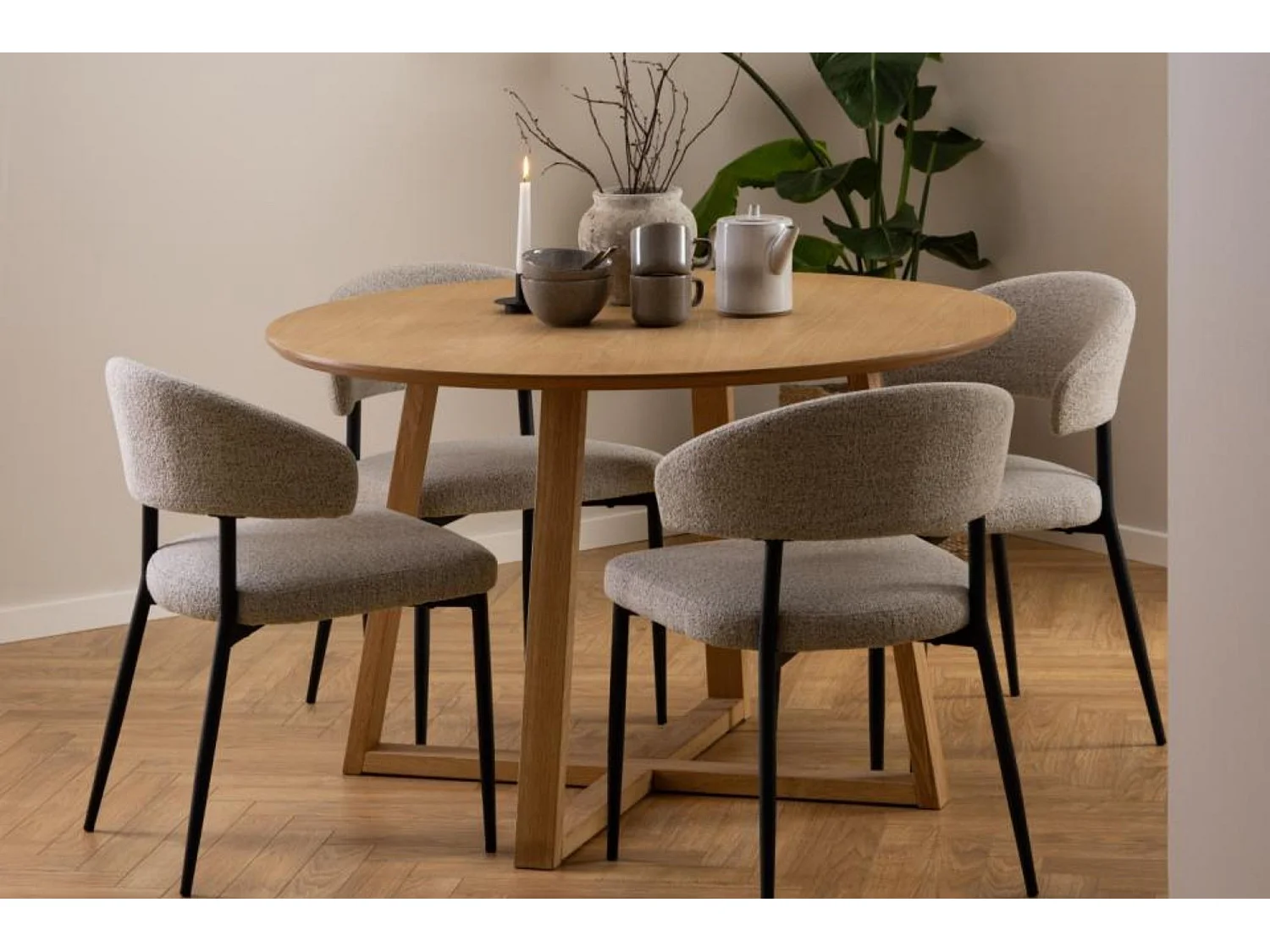 Table à manger ronde pieds croisés chêne naturel 4 places D120 - MOLY