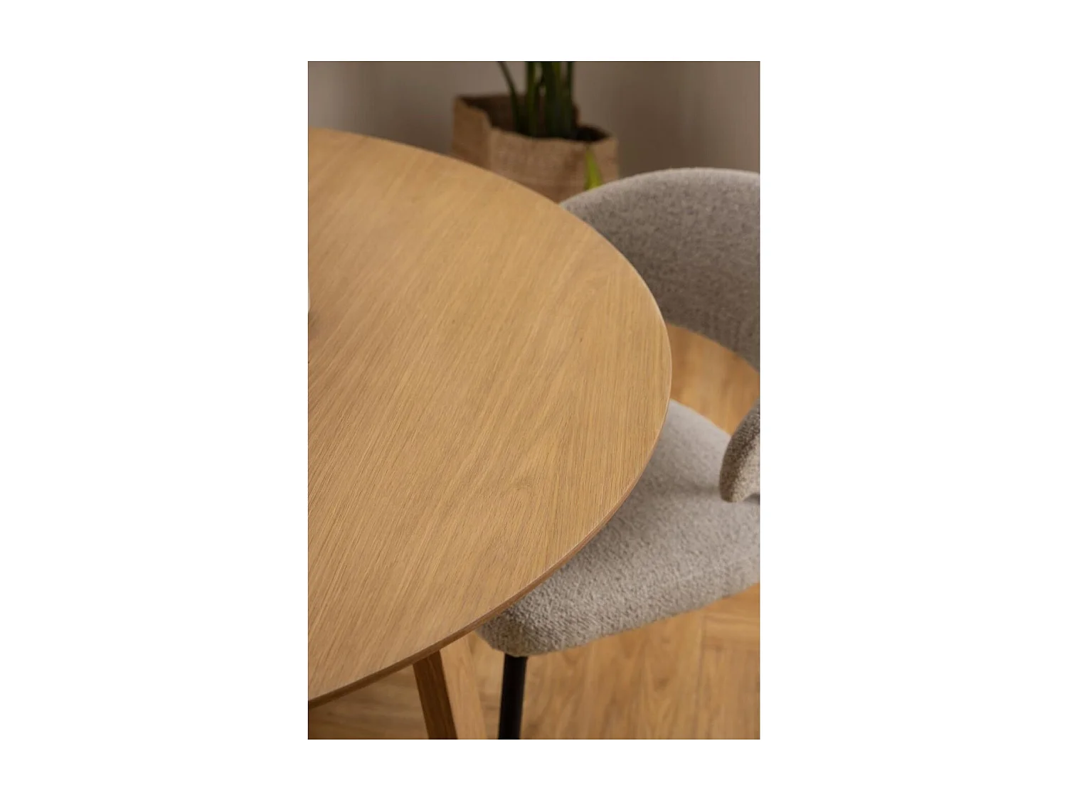 Table à manger ronde pieds croisés chêne naturel 4 places D120 - MOLY