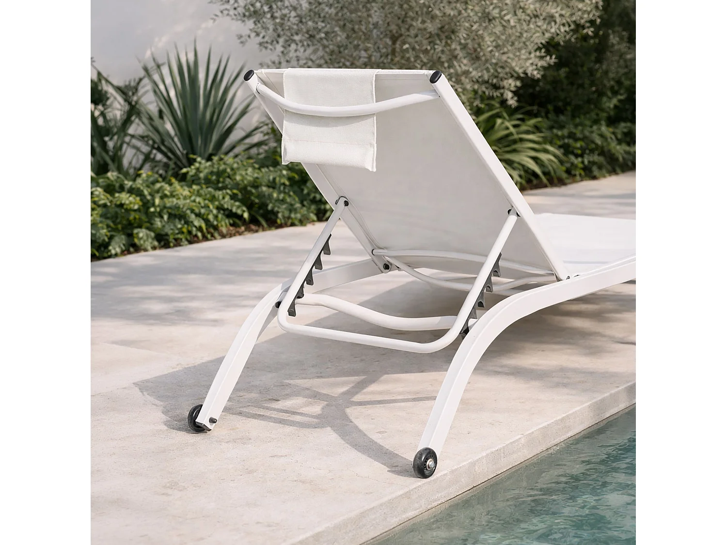 Now's Home - Lot De 2 Chaises Longues En Acier Inoxydable Blanc