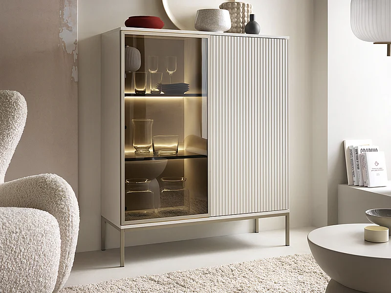 Vitrinekast met 2 deurtjes met ledverlichting van mdf en gerookt glas - Beige en zwart - OVILA