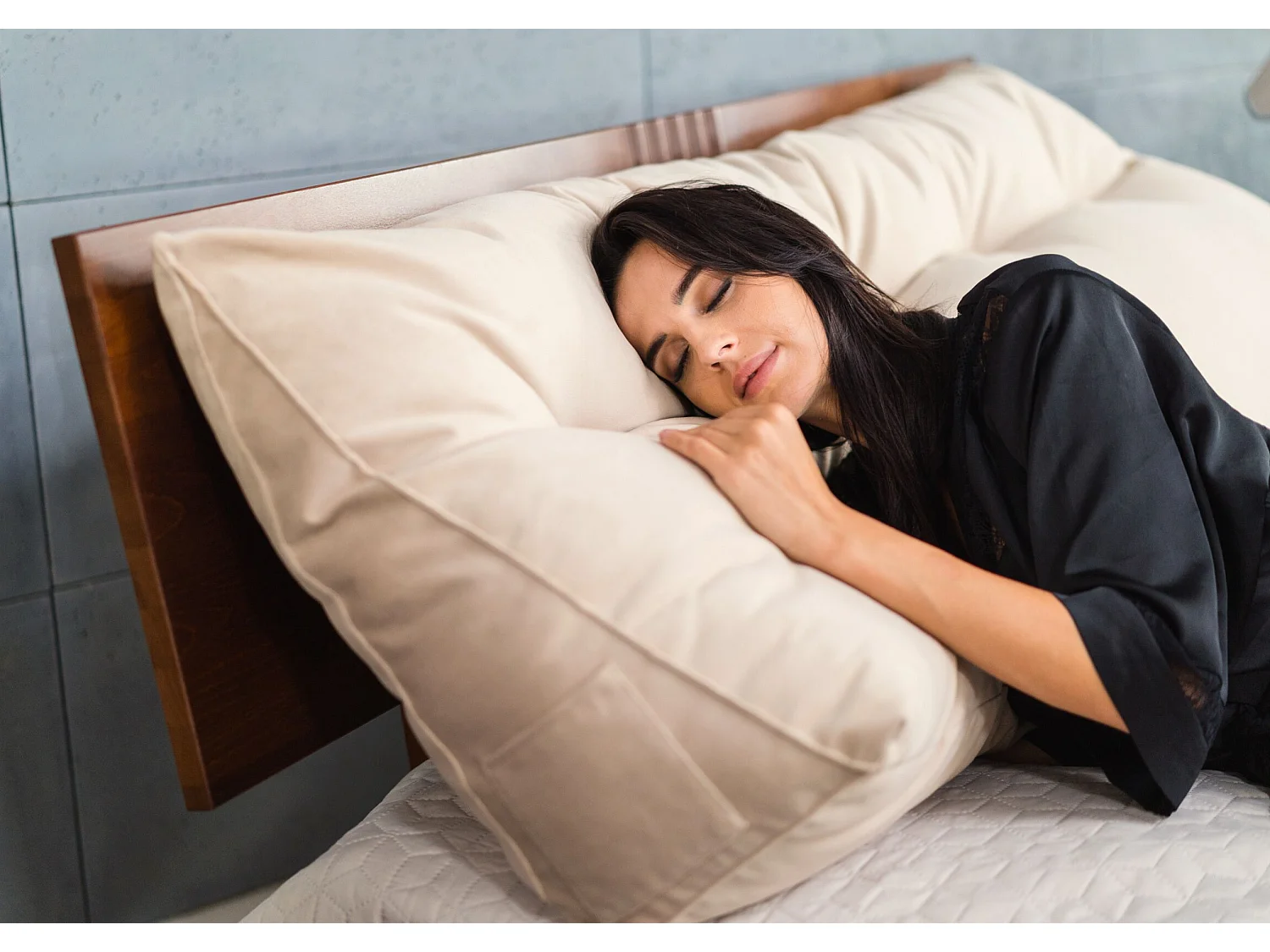 Rückenkissen Triangel für bett beige 140