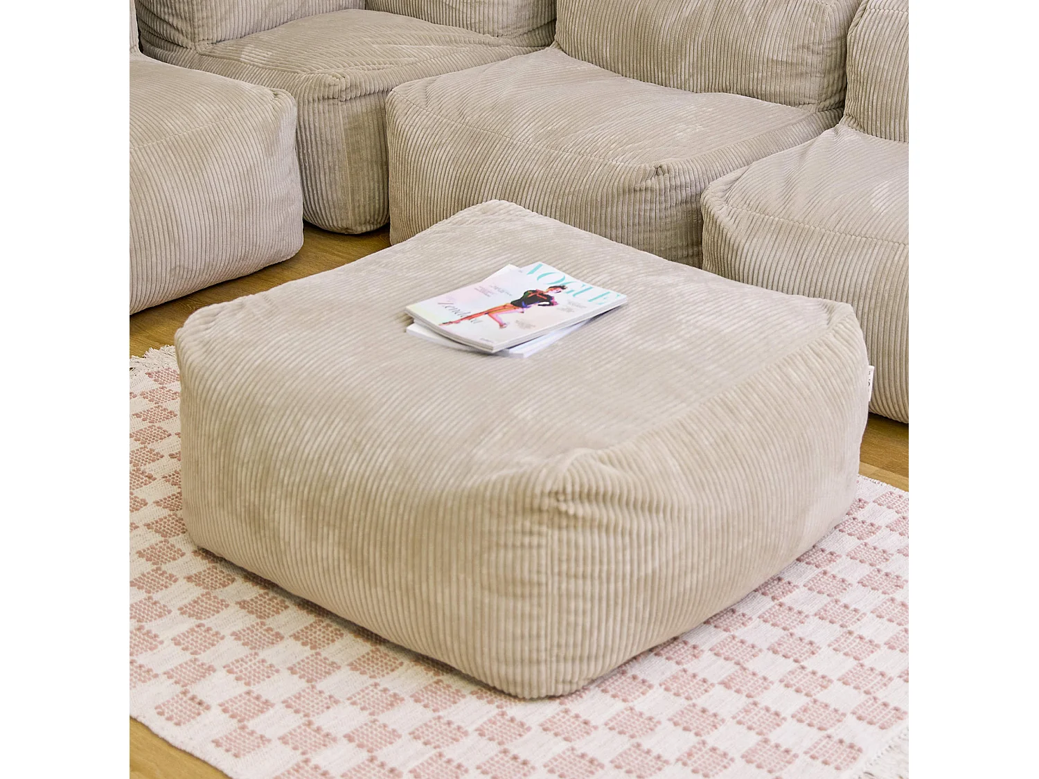 Pouf repose-pieds modulaire en velours côtelé beige - ZEN