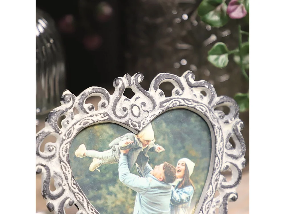 Cadre photo forme coeur en fonte gris 15 x 15 cm