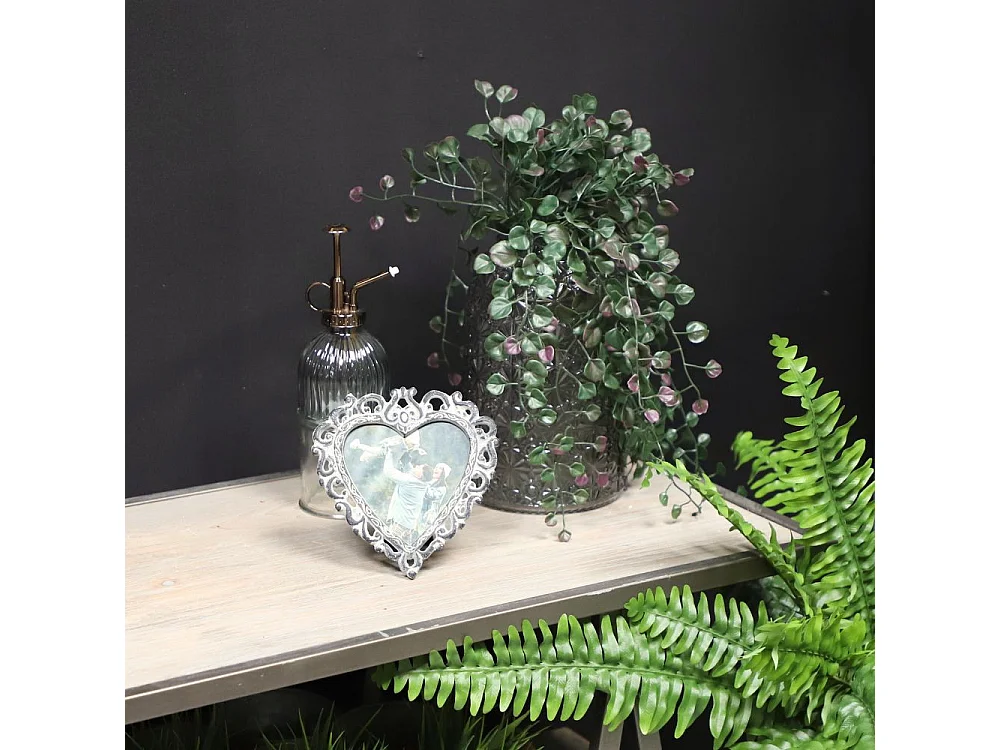 Cadre photo forme coeur en fonte gris 15 x 15 cm