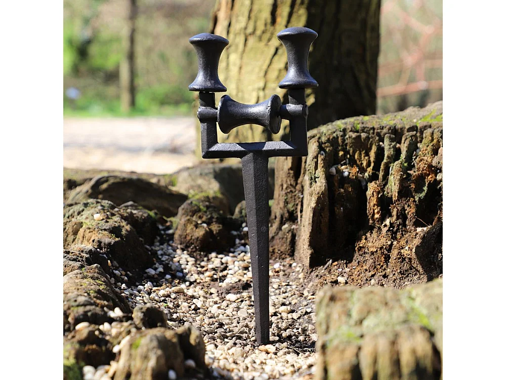 Enrouleur support porte tuyau arrosage à piquer en fonte marron 40cm