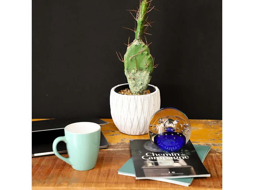 Presse papier sulfure en verre et bleu 10 x 9.5 cm