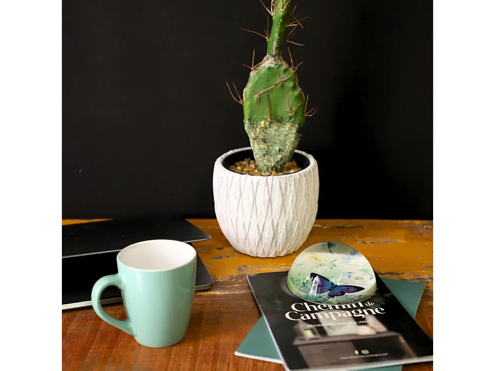 Presse papier sulfure en verre violet Ø.10 cm