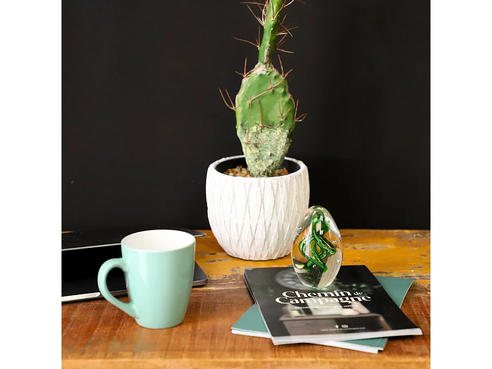 Presse papier sulfure "Flammes" en verre vert 9 x 6 cm