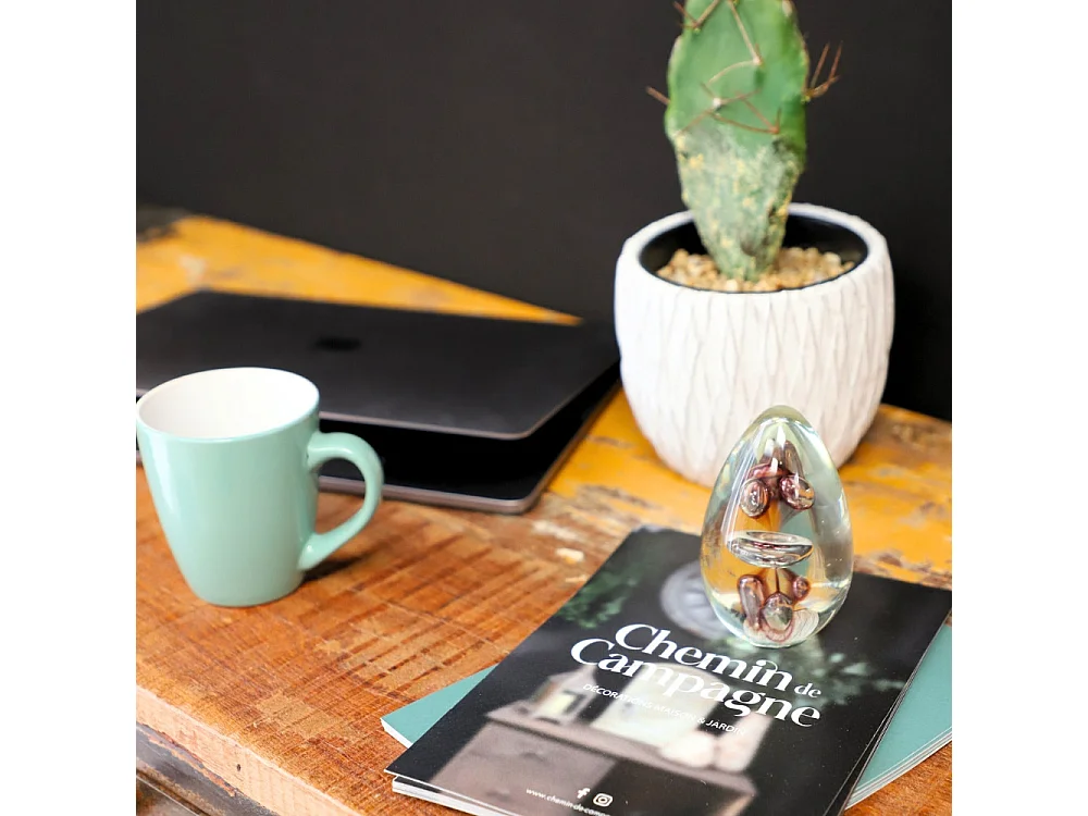 Presse papier sulfure "Gouttes" en verre mauve 9.5 x 6 cm