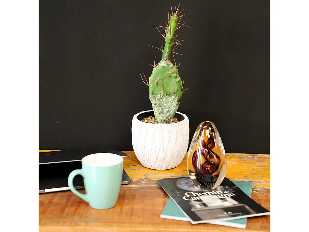 Presse papier sulfure "Tornade" en verre violet 1.5 x 9 cm