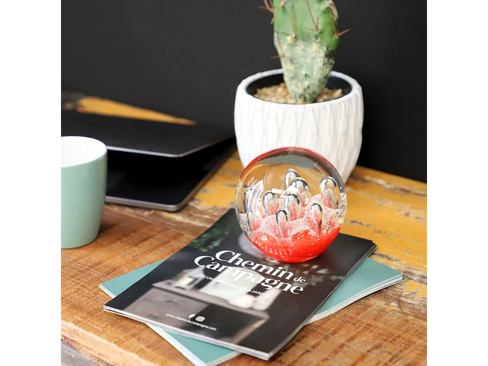 Presse papier sulfure "Gouttes" en verre rouge Ø.9.5 cm