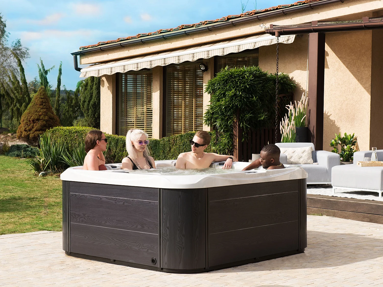 Outdoor hottub met LED LASTARRIA Wit