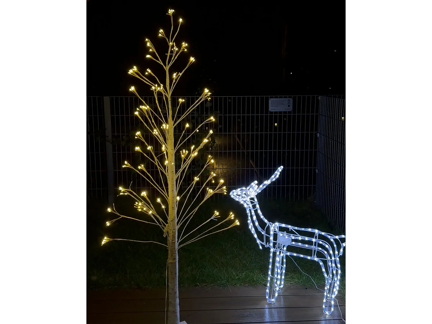 Outdoor Weihnachtsbeleuchtung LED Tannenbaum 180 cm weiss BALINI