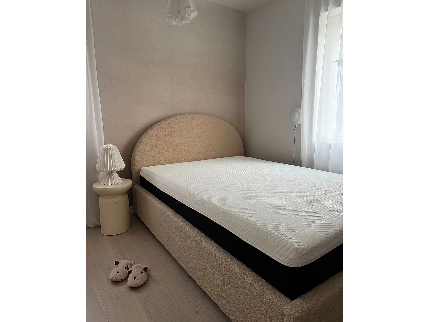 Matelas double en mousse de latex moyenne avec housse amovible 140 x 200 cm COZY
