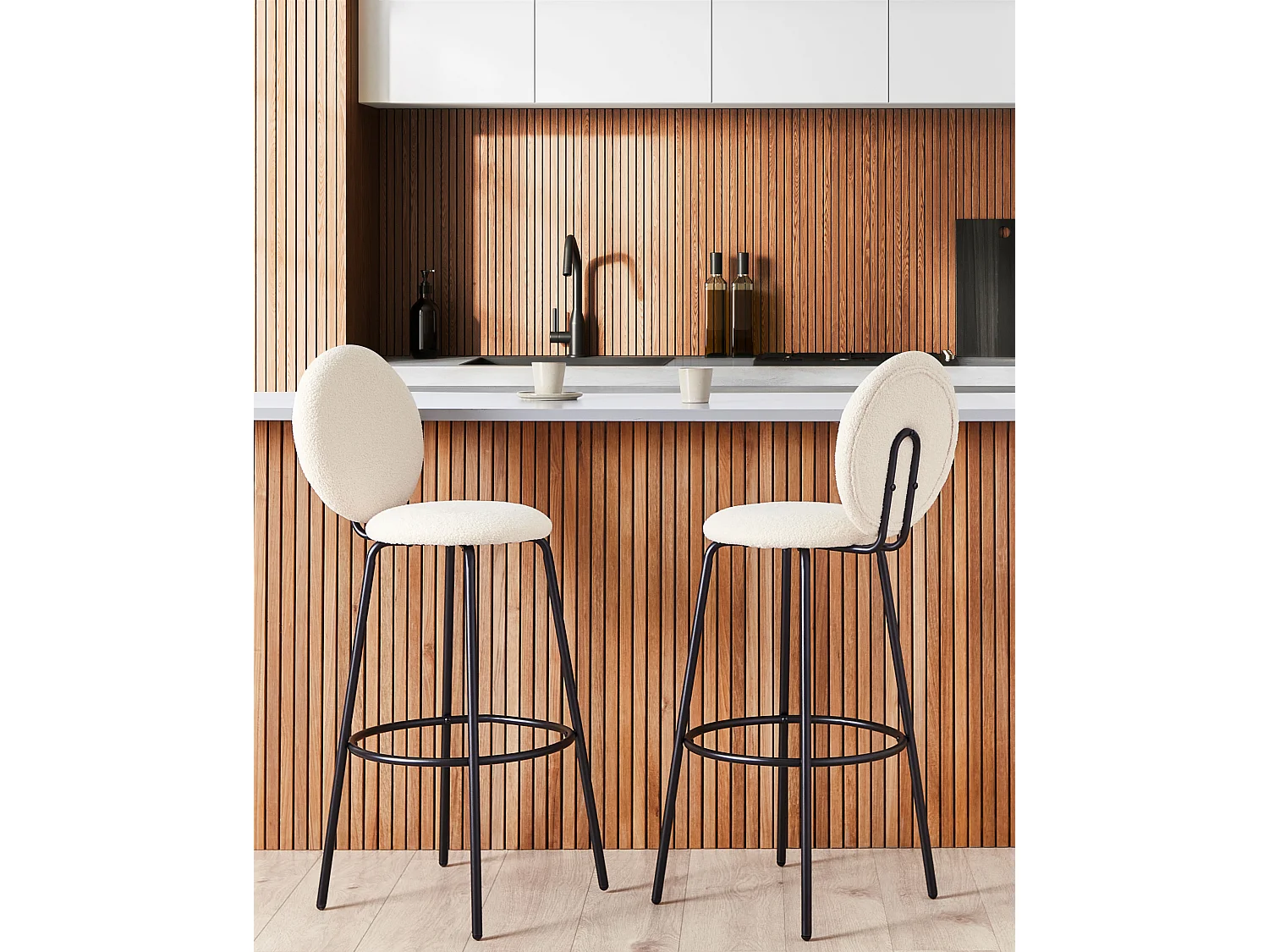 Conjunto de 2 sillas de bar EMERY Bouclé Beige claro