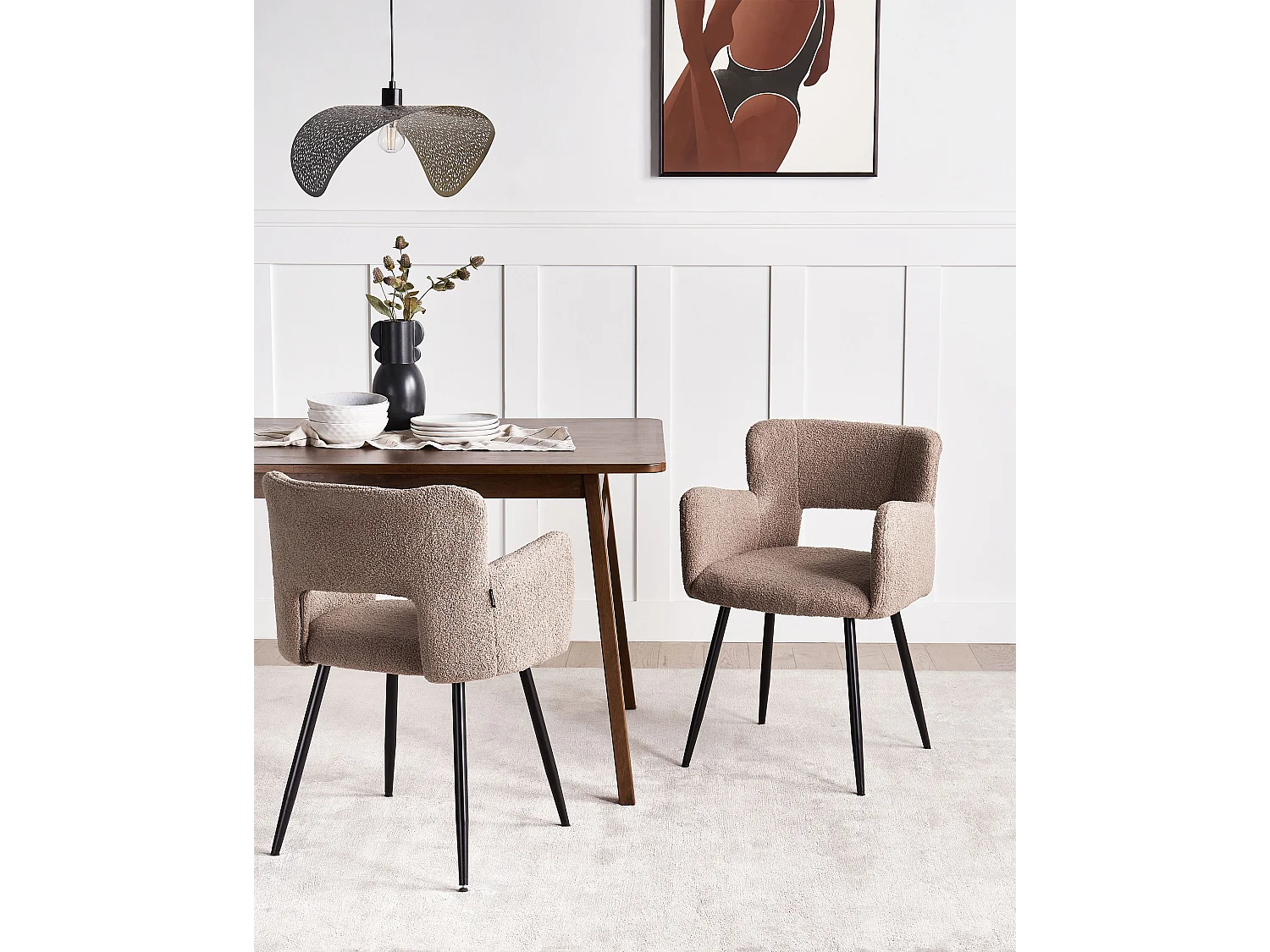 Polsterstuhl 2er Set Bouclé braun mit Armlehnen schwarze Metallbeine Sanilac