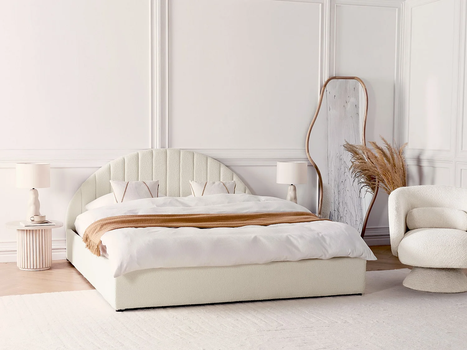 Lit ottoman Bouclé CHADENET 180 x 200 cm Blanc cassé