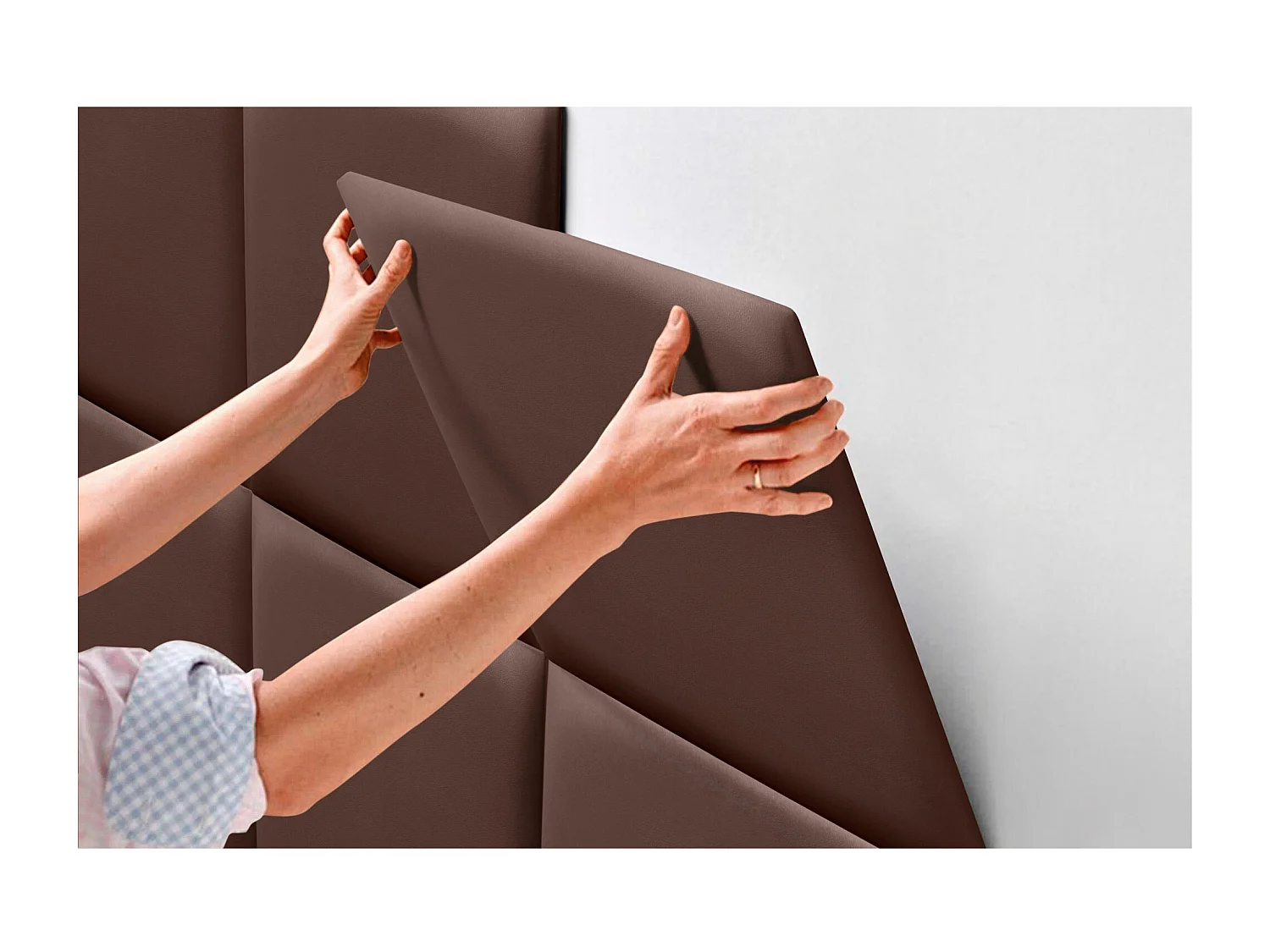 DHOME Tête de lit capitonnée en similicuir de qualité supérieure composée de panneaux autocollants interchangeables  (chocolat, 150 cm)