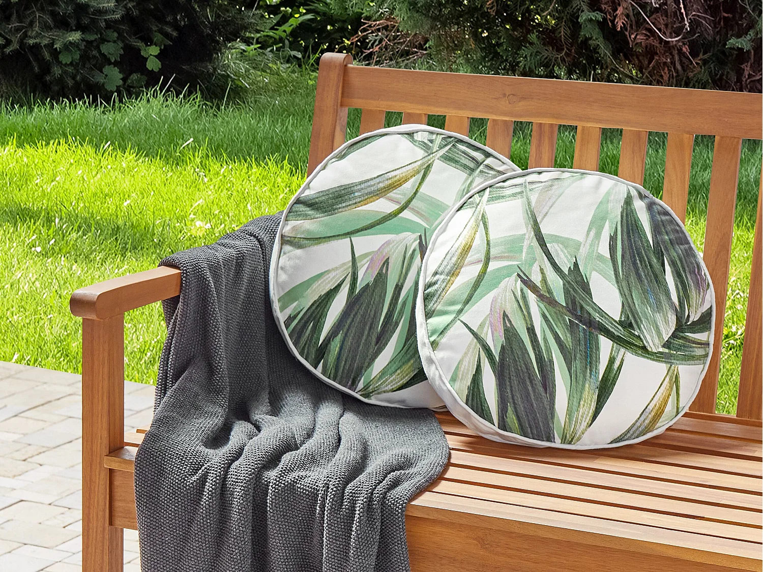 Lot de 2 coussins d'extérieur CALDERINA Motif de plante 40 x 40 cm Vert