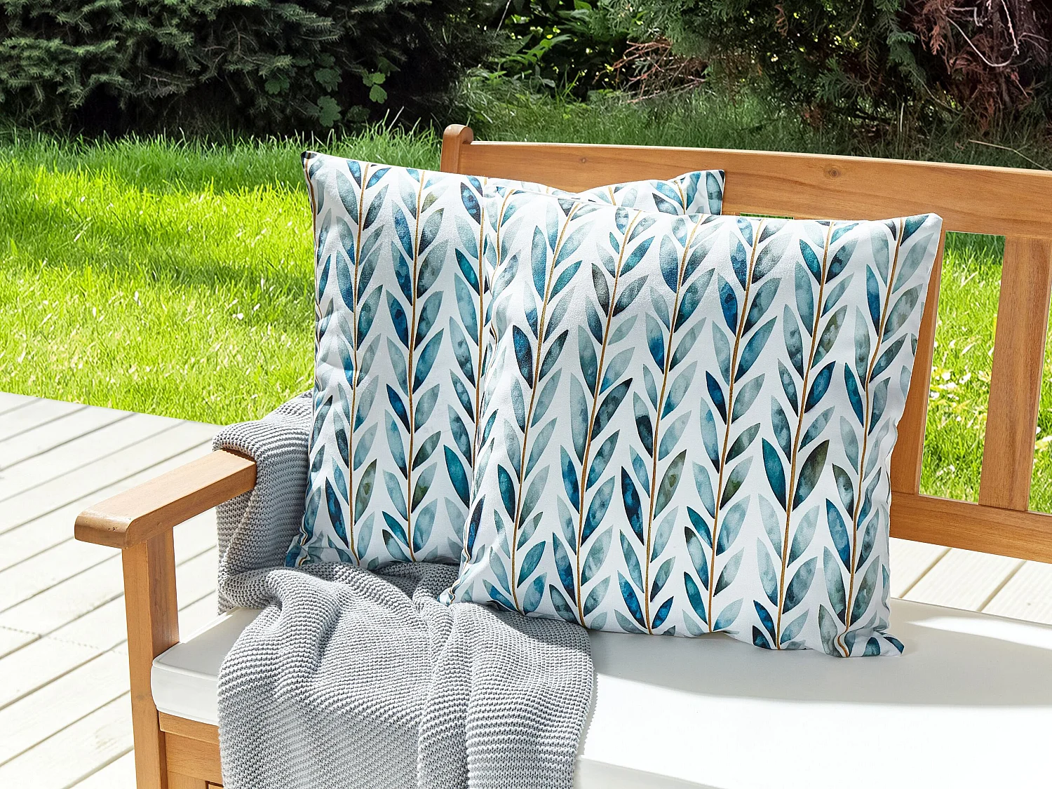 Set di 2 cuscini da esterno LOANO Trama di piante 45 x 45 cm Verde