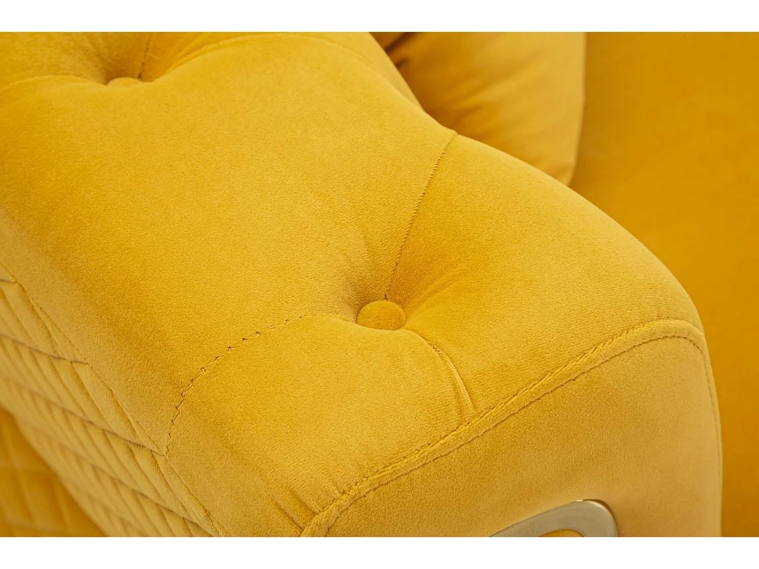 2-Sitzer-Sofa aus gestepptem Samt mit Kissen Emy