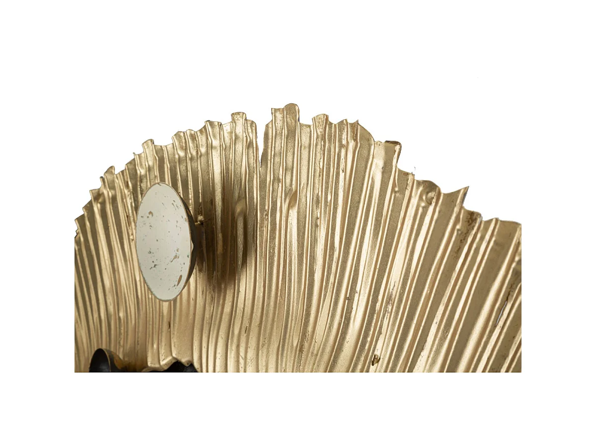 Specchio da parete in metallo dorato cm 114x7x81.