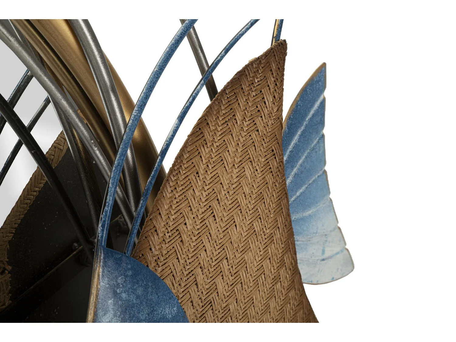 Specchio da parete in metallo multicolore cm 68x5x67.