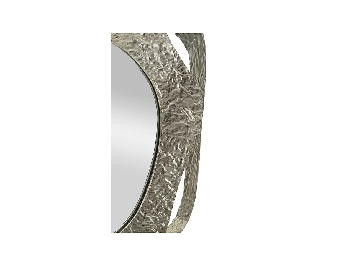 Zilverkleurige metalen wandspiegel 66x6x75 cm.