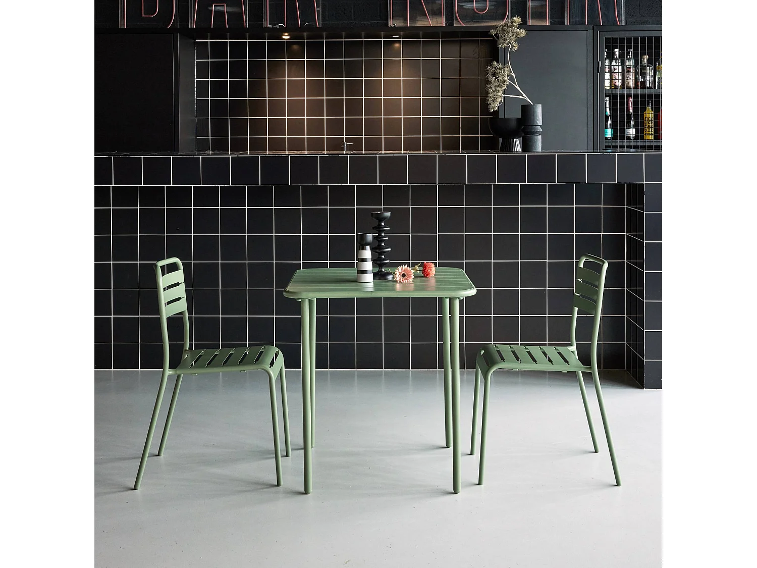 Table de jardin métal + 2 assises vert Amélia