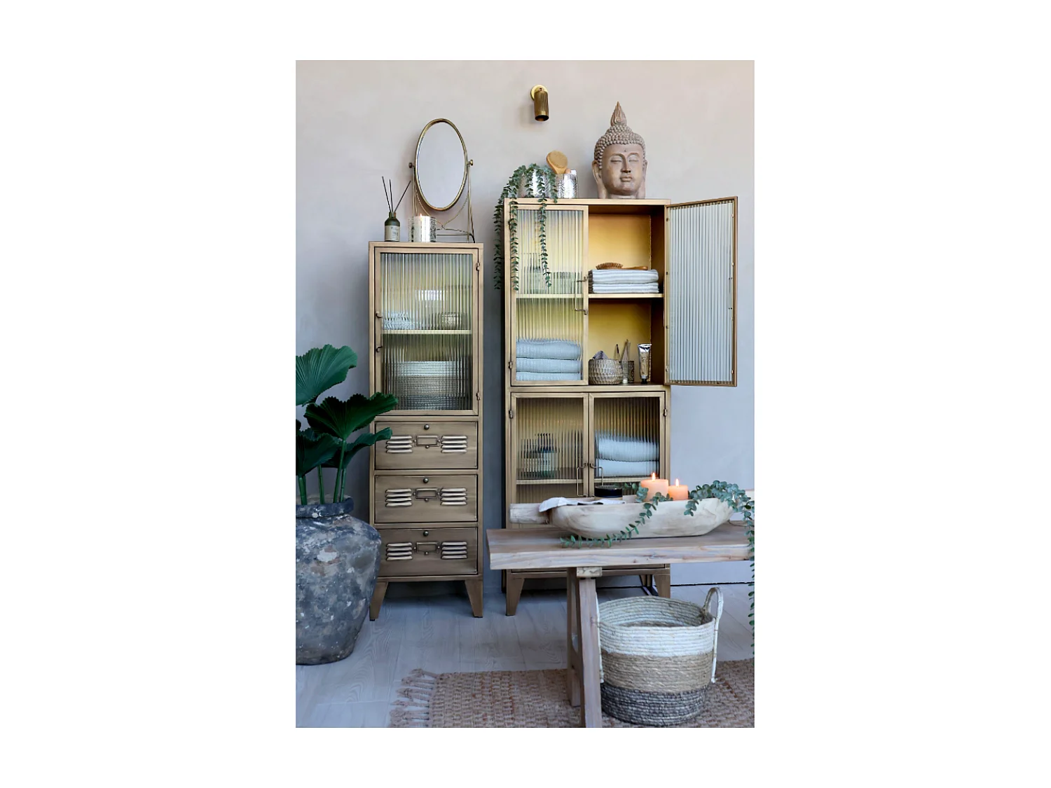 Armoire vitrine en fer et verre laiton antique 40 x 34 x 133.5 cm