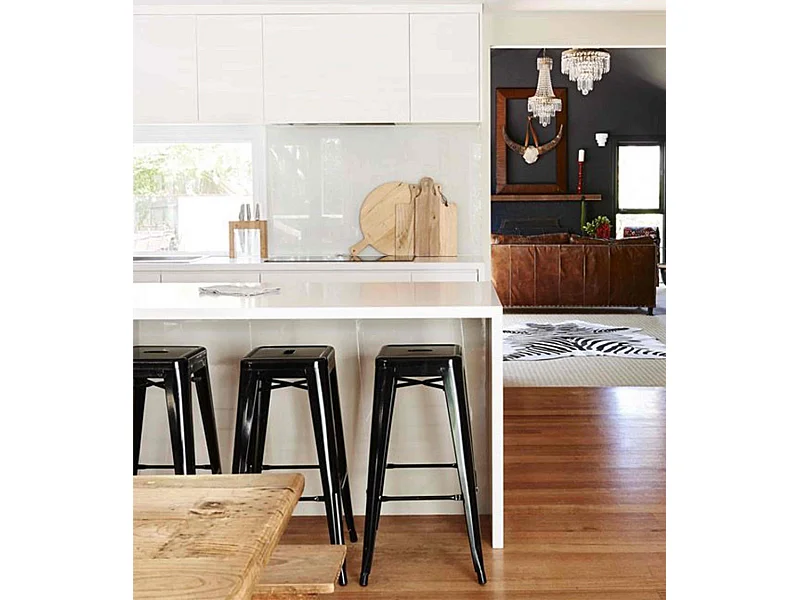 Pack de 4 taburetes de 76x45x45 cm de acero de estilo industrial en color negro Tolix