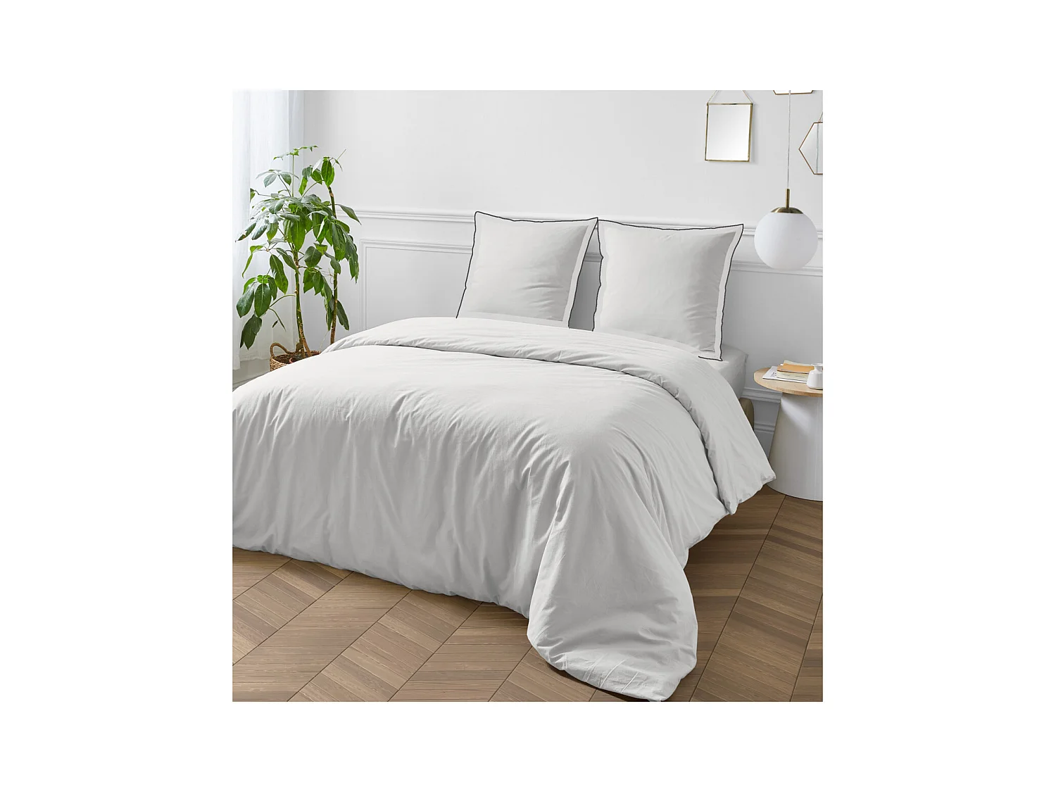 Parure de lit unie en coton finition bourdon 260x240cm