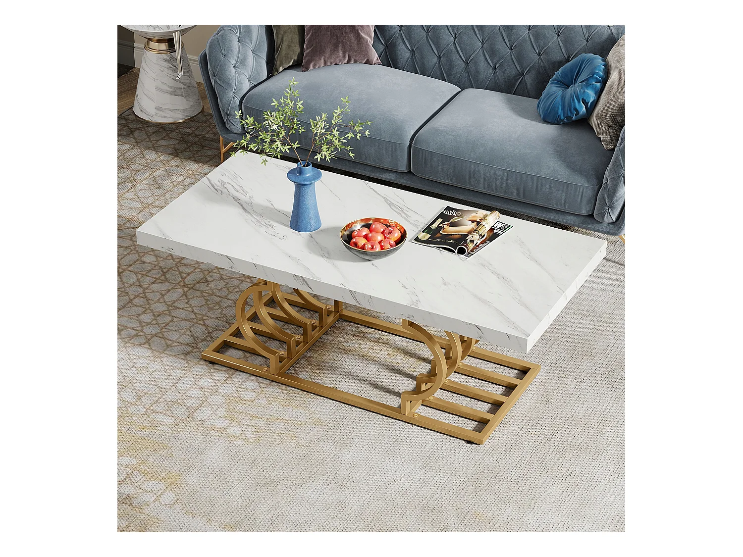 Moderne Niedertisch, Cocktailtisch aus Falschgranit mit geometrischem Bein, rechteckiger Sofazusatztisch, weiß und gold