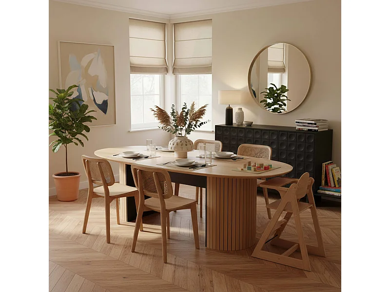 Eettafel met eiken gefineerd MDF blad