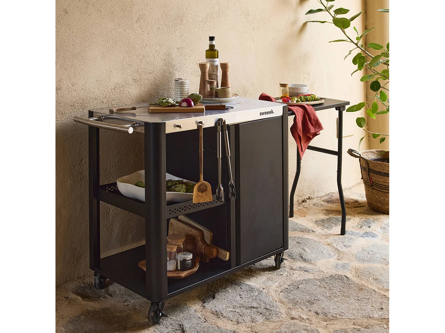 Mesa exterior de acero inoxidable de 94,5 cm con estante plegable