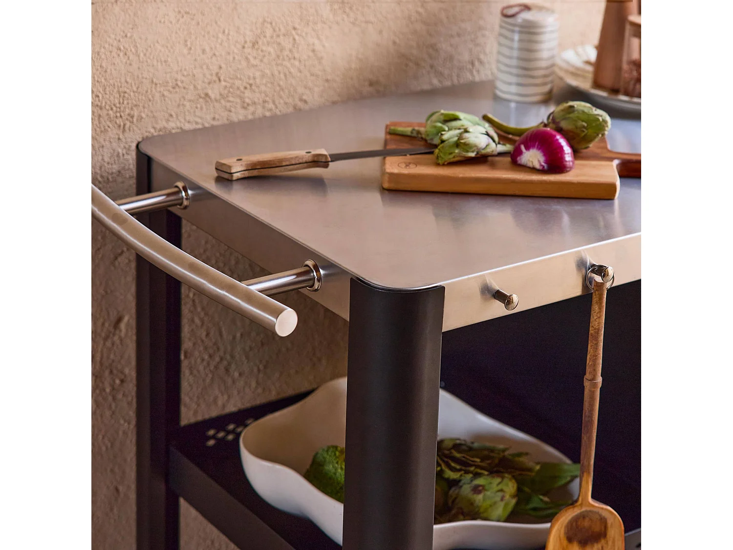 Mesa exterior de acero inoxidable de 94,5 cm con estante plegable